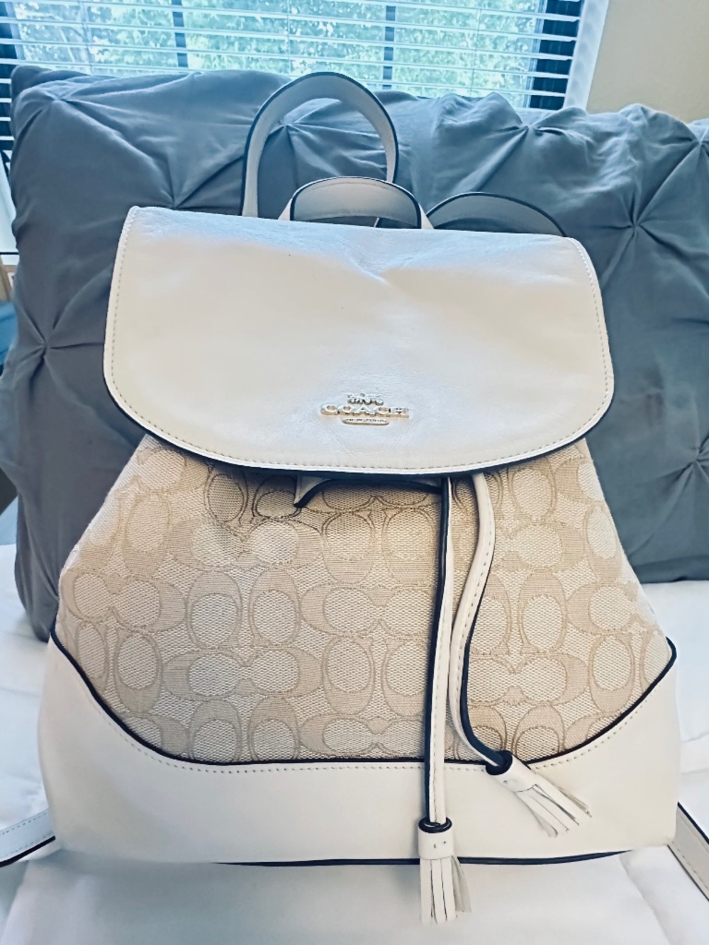 Coach Signature Canvas Backpack White Ivory Drawstring Tassel Leather Trim
